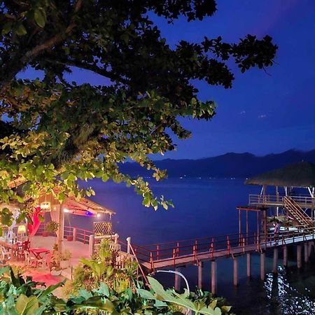 Chue&Larry'S Beachside Homestay Libagon Екстер'єр фото