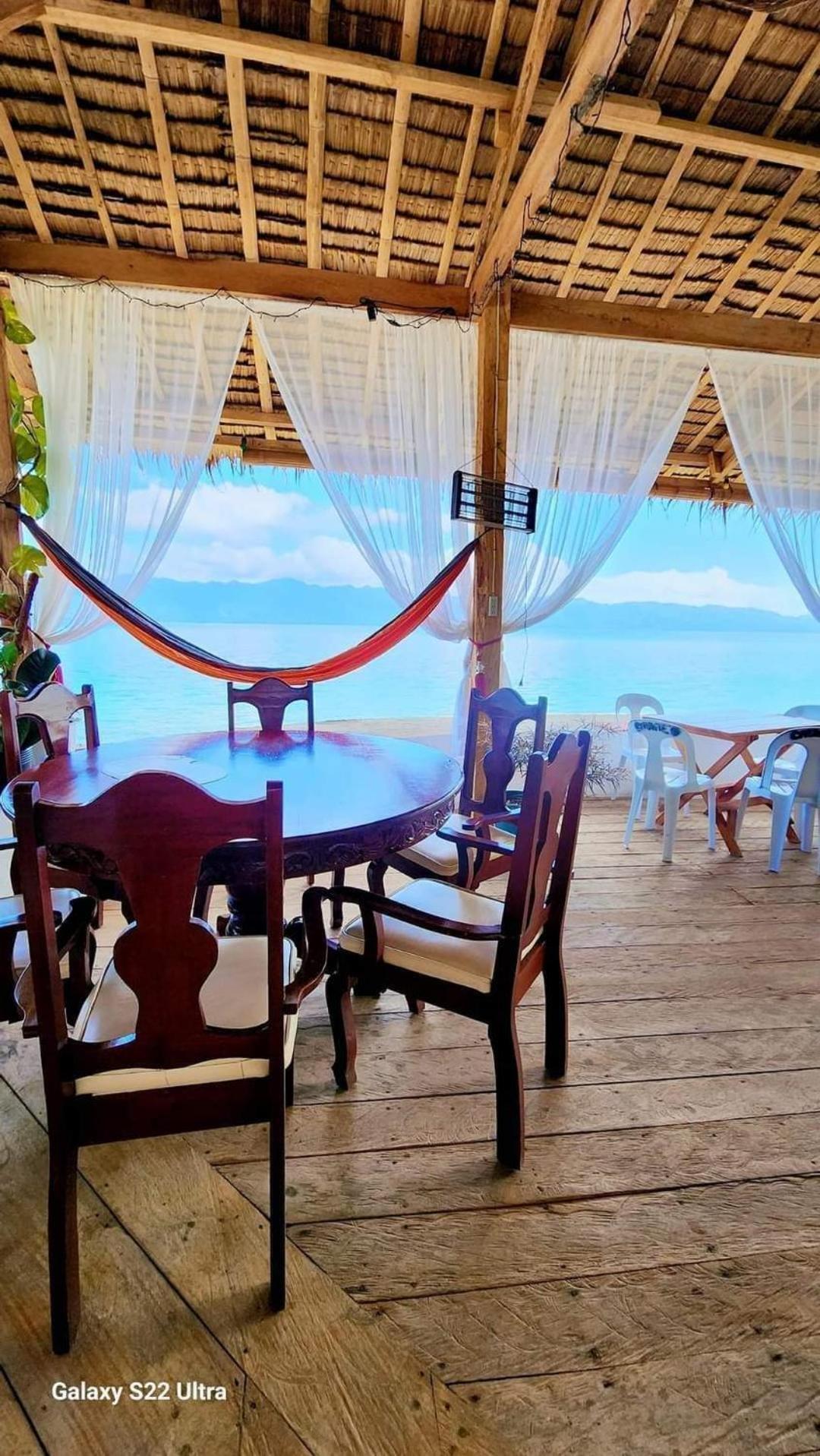 Chue&Larry'S Beachside Homestay Libagon Екстер'єр фото