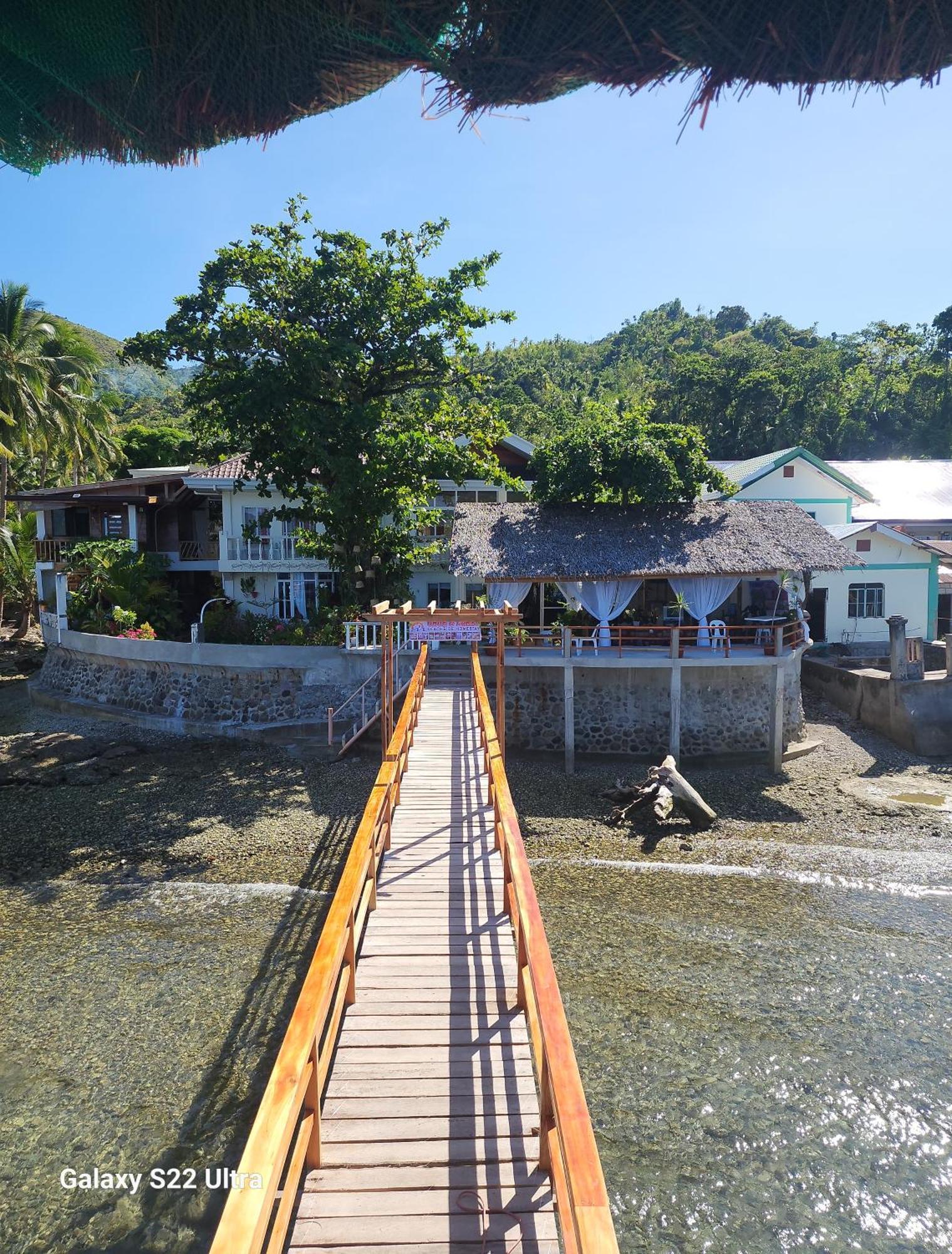 Chue&Larry'S Beachside Homestay Libagon Екстер'єр фото